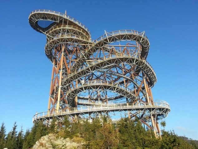 Zdroj: http://www.dolnimorava.cz/stezka-v-oblacich
